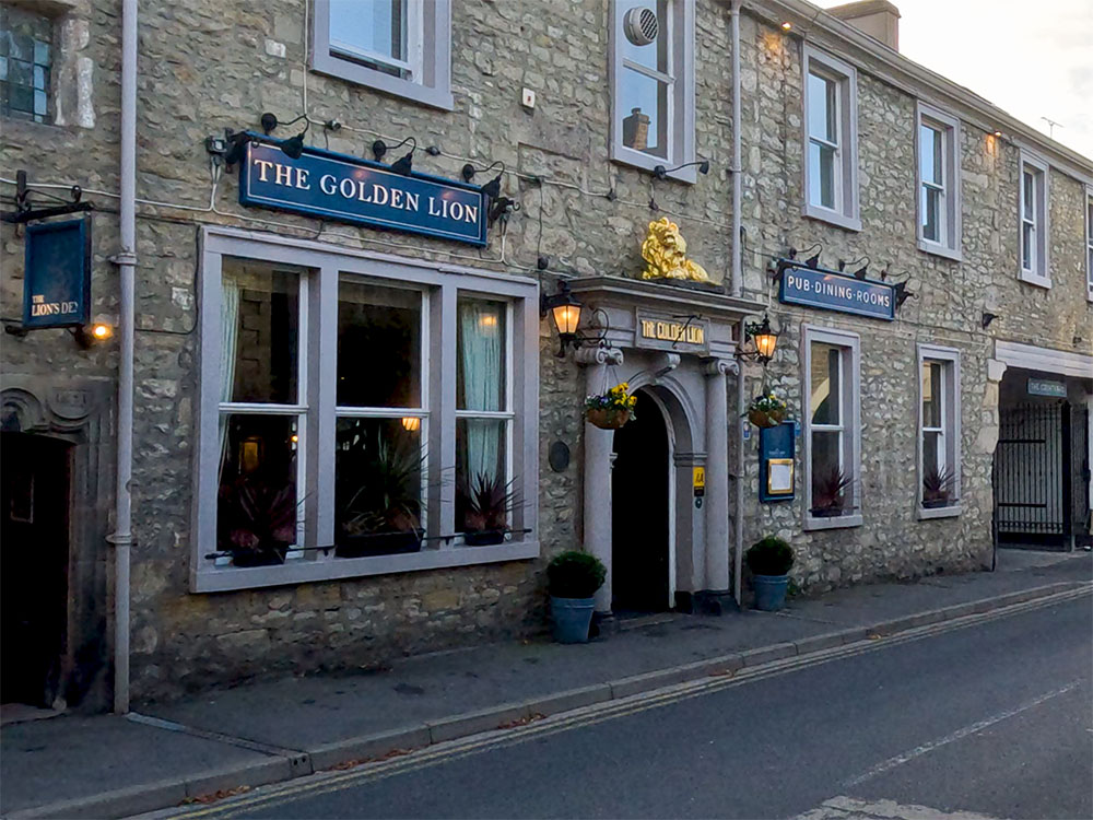 The Golden Lion Pub in Settle