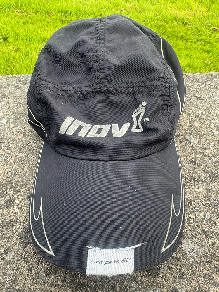 Inov-8 peaked cap